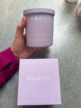 Kylie Skin Lavender Candle - Light Lavender